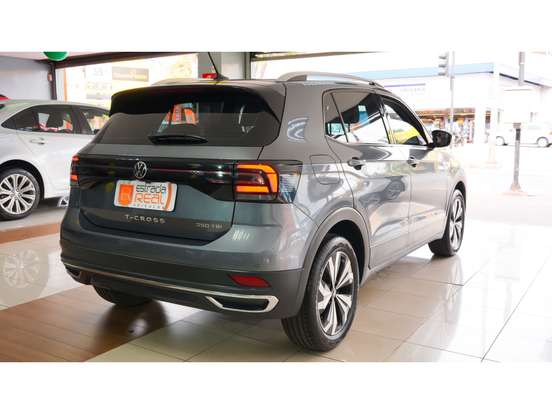 VOLKSWAGEN-T-CROSS-2023