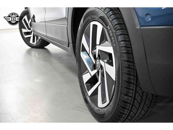 VOLKSWAGEN-T-CROSS-2024