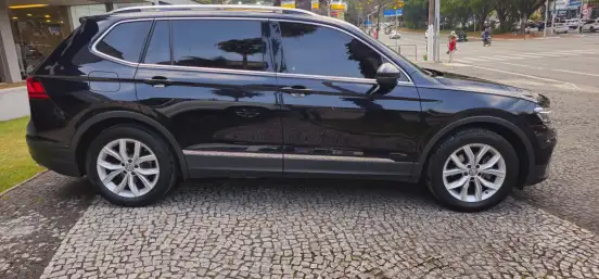 VOLKSWAGEN-TIGUAN-2019