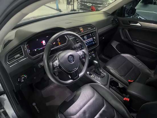 VOLKSWAGEN-TIGUAN-2019