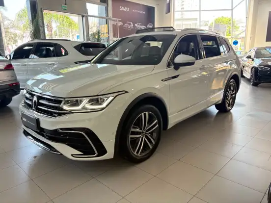 VOLKSWAGEN-TIGUAN-2.0 300 TSI GASOLINA ALLSPACE R-LINE AUTOMÁTICO VOLKSWAGEN-TIGUAN-2024