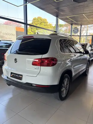 VOLKSWAGEN-TIGUAN-2.0 TSI 16V TURBO GASOLINA 4P TIPTRONIC VOLKSWAGEN-TIGUAN-2014