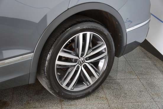 VOLKSWAGEN-TIGUAN-2023