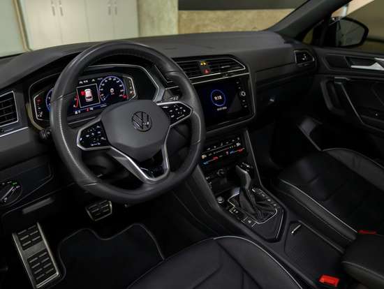 VOLKSWAGEN-TIGUAN-2024