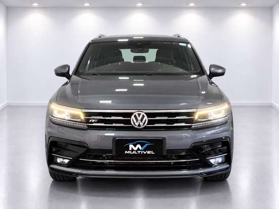 VOLKSWAGEN-TIGUAN-2021
