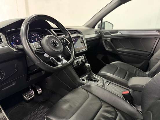 VOLKSWAGEN-TIGUAN-2021