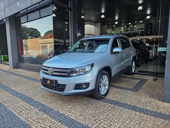 VOLKSWAGEN-TIGUAN-2013