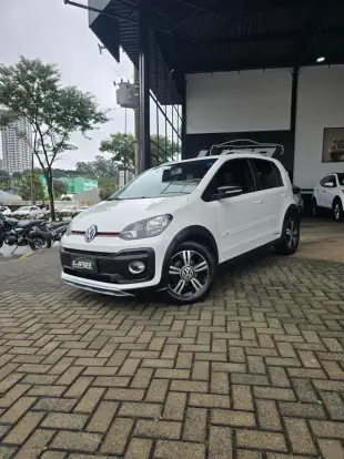 VOLKSWAGEN-UP-1.0 170 TSI TOTAL FLEX XTREME 4P MANUAL VOLKSWAGEN-UP-2019
