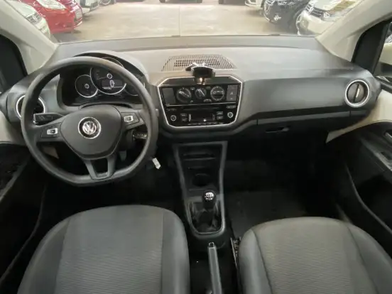 VOLKSWAGEN-UP-2019