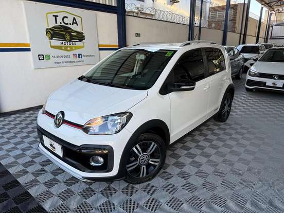 VOLKSWAGEN-UP-1.0 170 TSI TOTAL FLEX XTREME 4P MANUAL VOLKSWAGEN-UP-2020