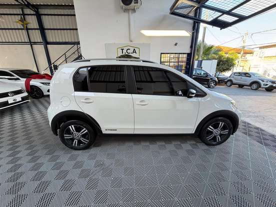 VOLKSWAGEN-UP-2020