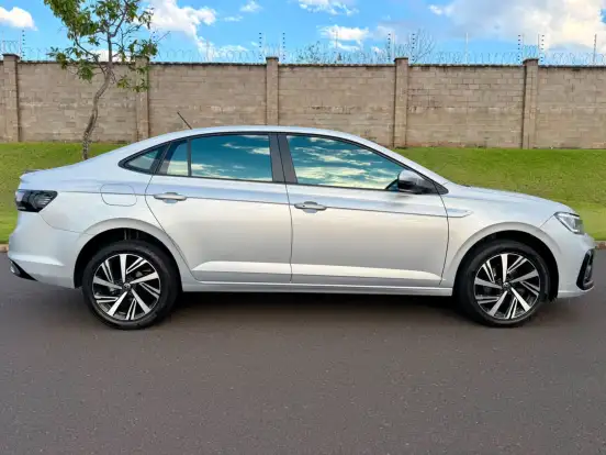 VOLKSWAGEN-VIRTUS-2023