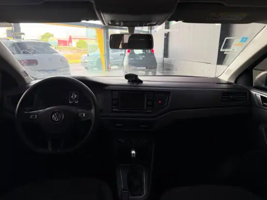 VOLKSWAGEN-VIRTUS-2021