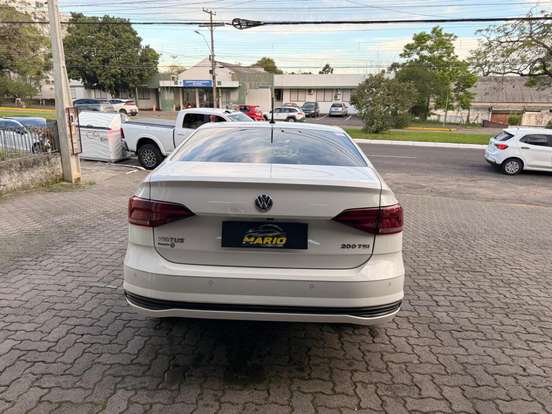 VOLKSWAGEN-VIRTUS-2021