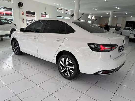 VOLKSWAGEN-VIRTUS-2024