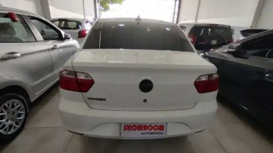 VOLKSWAGEN-VOYAGE-2018