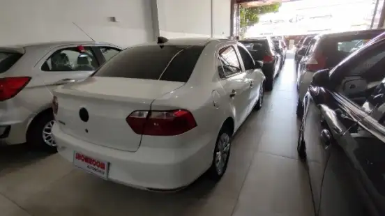 VOLKSWAGEN-VOYAGE-2018