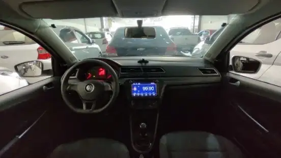 VOLKSWAGEN-VOYAGE-2018