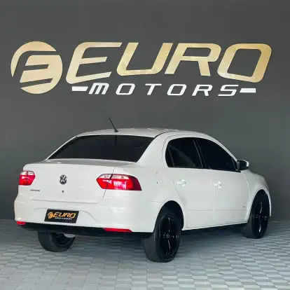 VOLKSWAGEN-VOYAGE-2014
