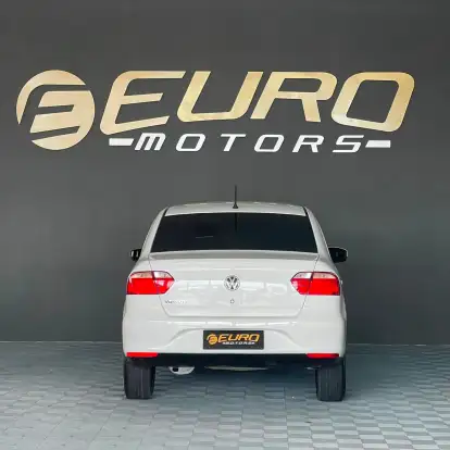 VOLKSWAGEN-VOYAGE-2014