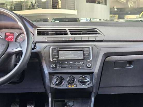 VOLKSWAGEN-VOYAGE-2022