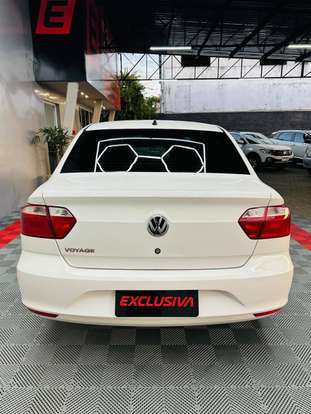 VOLKSWAGEN-VOYAGE-2021