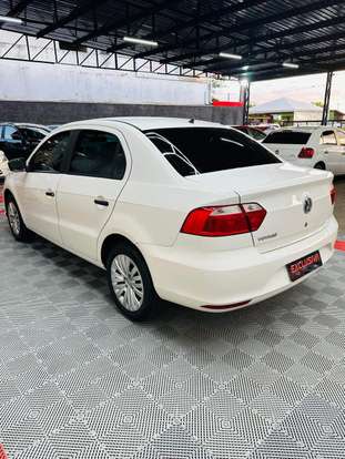 VOLKSWAGEN-VOYAGE-2021