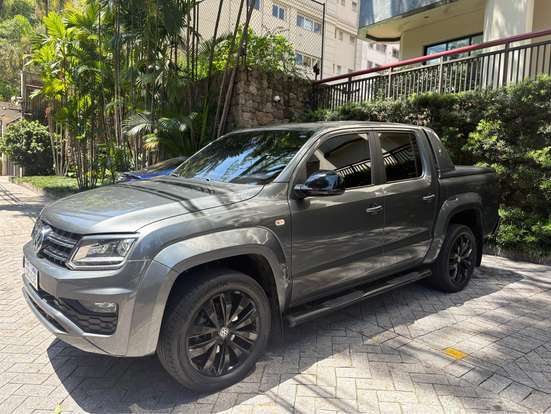 VOLKSWAGEN-AMAROK-2023