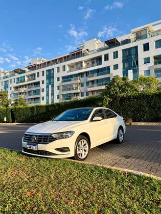 VOLKSWAGEN JETTA 1.4 250 TSI TOTAL FLEX COMFORTLINE TIPTRONIC