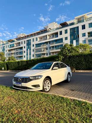 VOLKSWAGEN-JETTA-2020