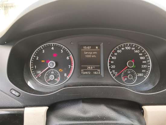 VOLKSWAGEN-JETTA-2013