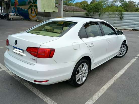 VOLKSWAGEN-JETTA-2.0 TSI HIGHLINE 211CV GASOLINA 4P TIPTRONIC VOLKSWAGEN-JETTA-2016