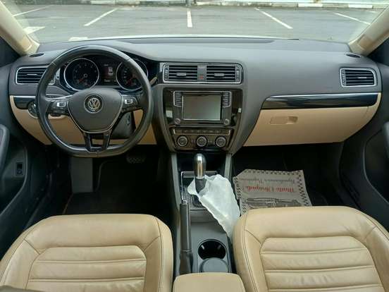 VOLKSWAGEN-JETTA-2016