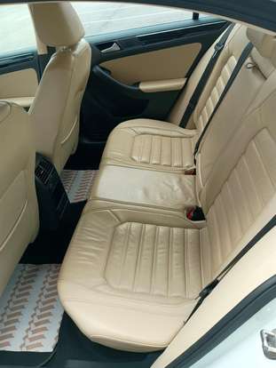 VOLKSWAGEN-JETTA-2016