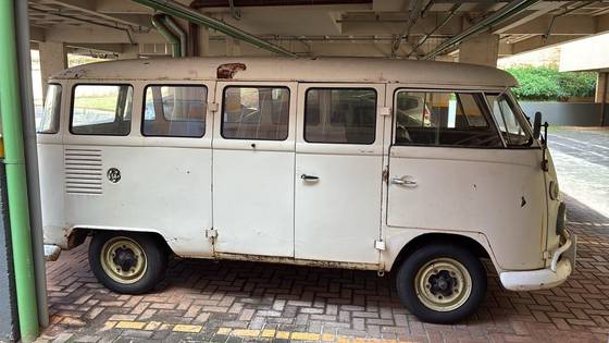 VOLKSWAGEN KOMBI 1.2 STD 8V GASOLINA 3P MANUAL
