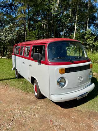 VOLKSWAGEN KOMBI 1.6 STD 8V GASOLINA 3P MANUAL