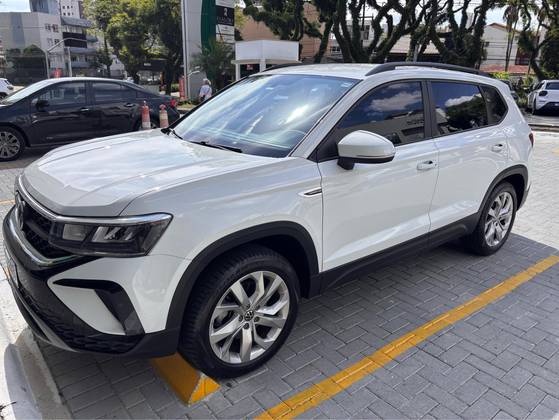 VOLKSWAGEN TAOS 1.4 250 TSI TOTAL FLEX COMFORTLINE AUTOMÁTICO