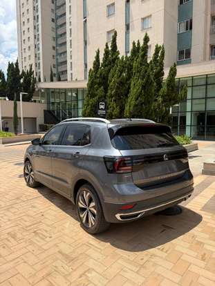 VOLKSWAGEN-T-CROSS-1.4 250 TSI TOTAL FLEX HIGHLINE AUTOMÁTICO VOLKSWAGEN-T-CROSS-2023