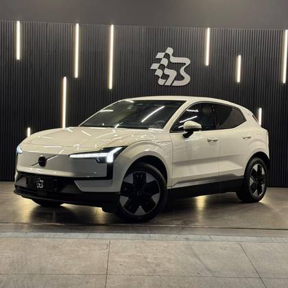 VOLVO EX30 69 KW ELÉTRICO CORE