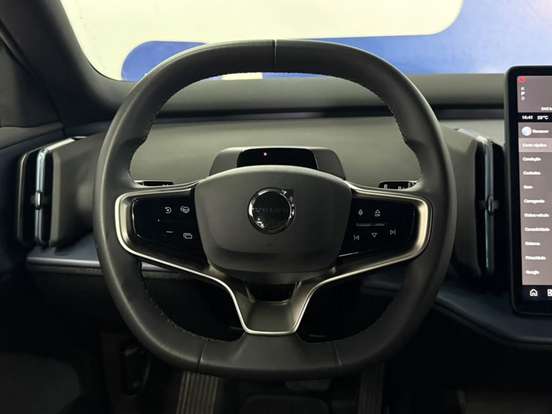 VOLVO-EX30-2024