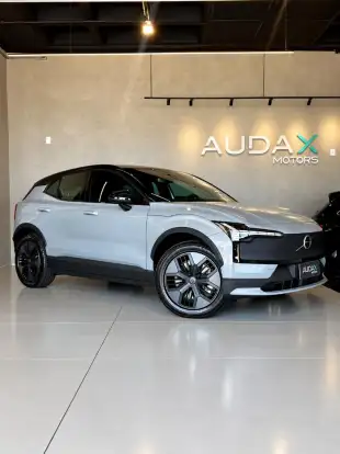 VOLVO-EX30-2026