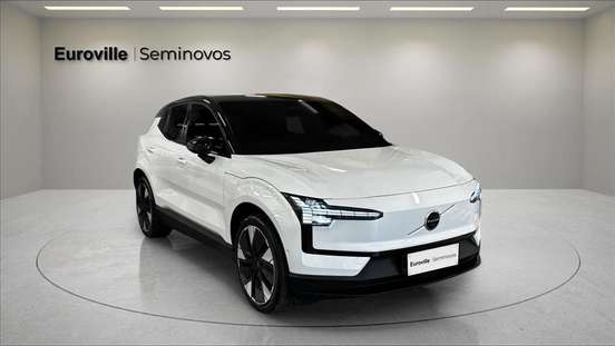 VOLVO-EX30-2024