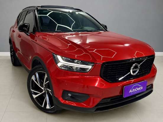 VOLVO-XC40-2020