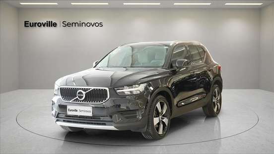VOLVO-XC40-2020