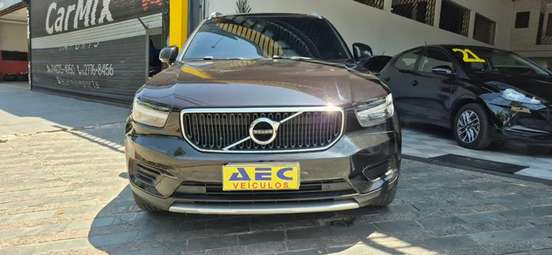 VOLVO-XC40-2018