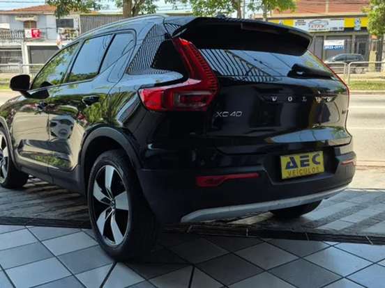 VOLVO-XC40-2.0 T5 GASOLINA MOMENTUM AWD GEARTRONIC VOLVO-XC40-2018
