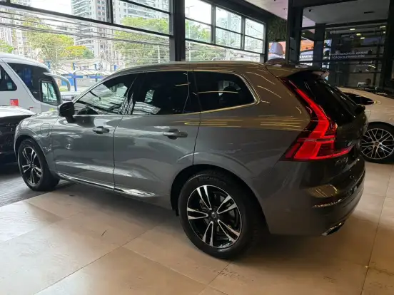 VOLVO-XC60-2.0 T8 HYBRID MOMENTUM AWD GEARTRONIC VOLVO-XC60-2021