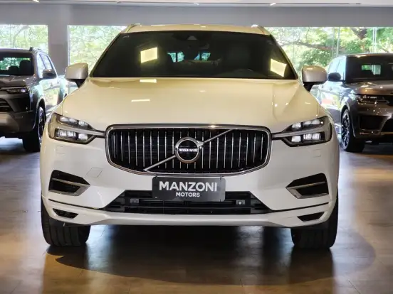 VOLVO-XC60-2020