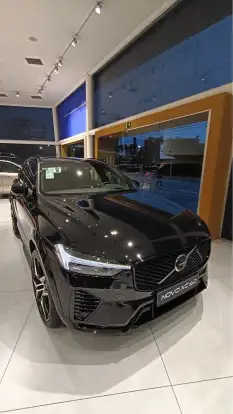 VOLVO-XC60-2025
