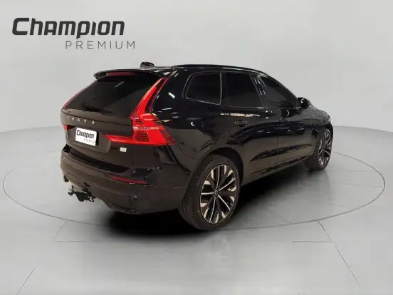 VOLVO-XC60-2022